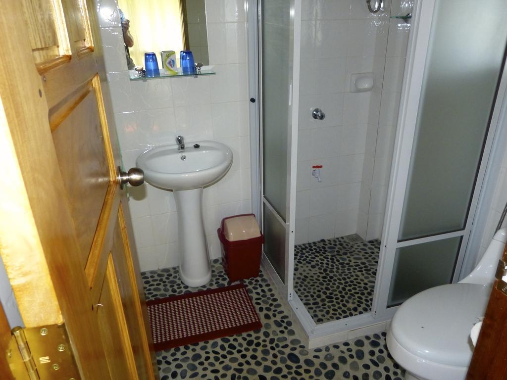Blue Seastar Cottages Agpudlos Bilik gambar